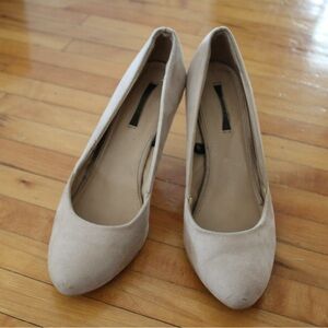 Forever 21 | Nude Faux Suede Pumps | Size 8
